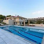 Duke's Vista In Porto Heli *